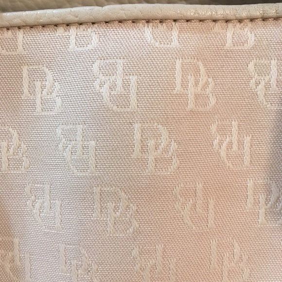 Dooney & Bourke Handbag - Picture 4 of 8
